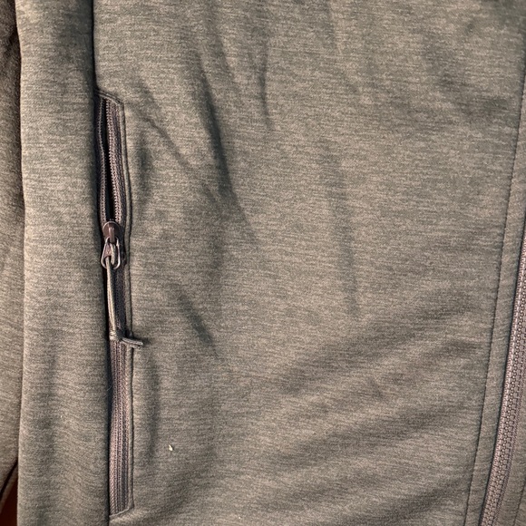 The North Face Men's Olive Green Lightweight Jacket - Picture 5 of 7